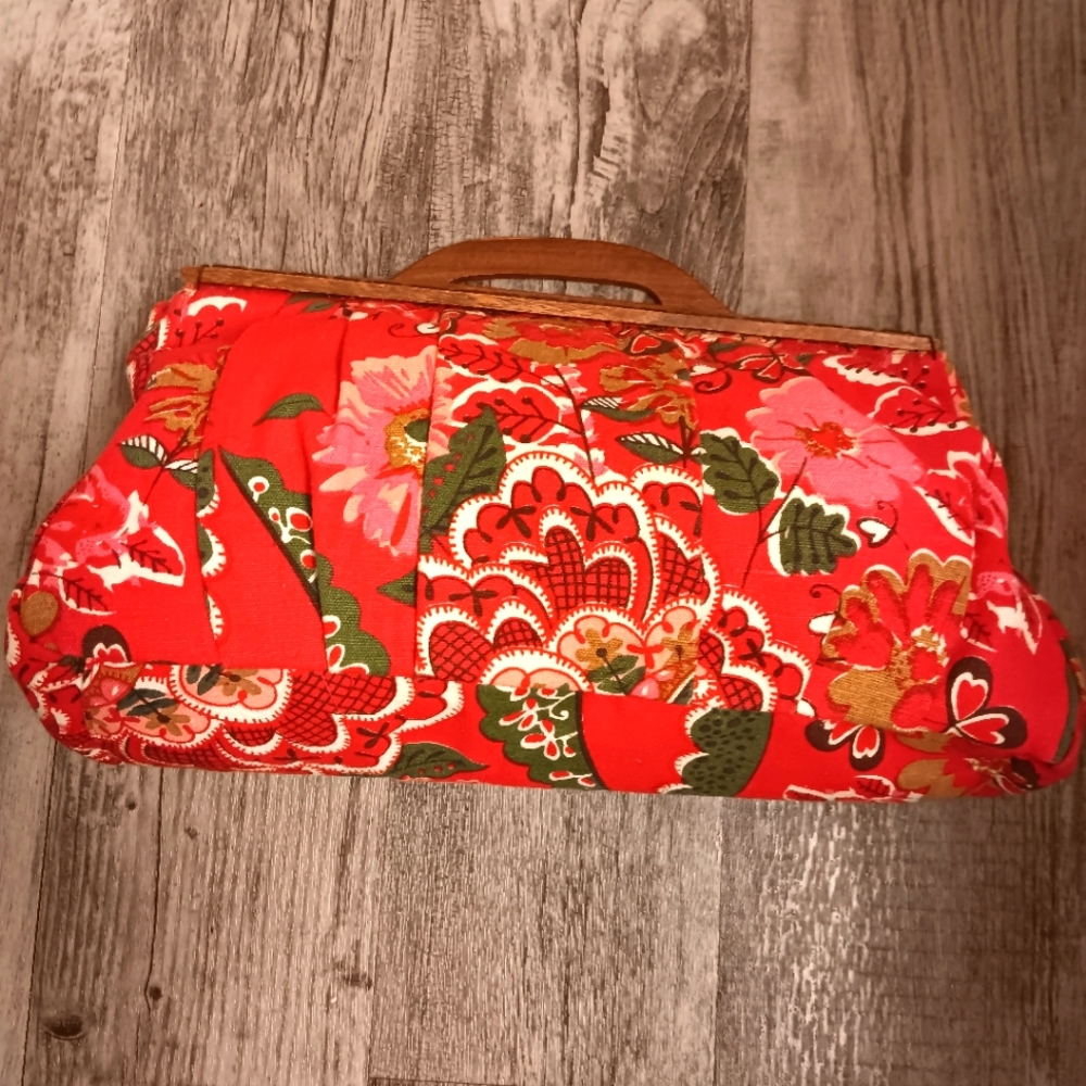 Vintage floral purse